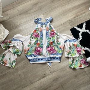 Halter top with open shoulders!